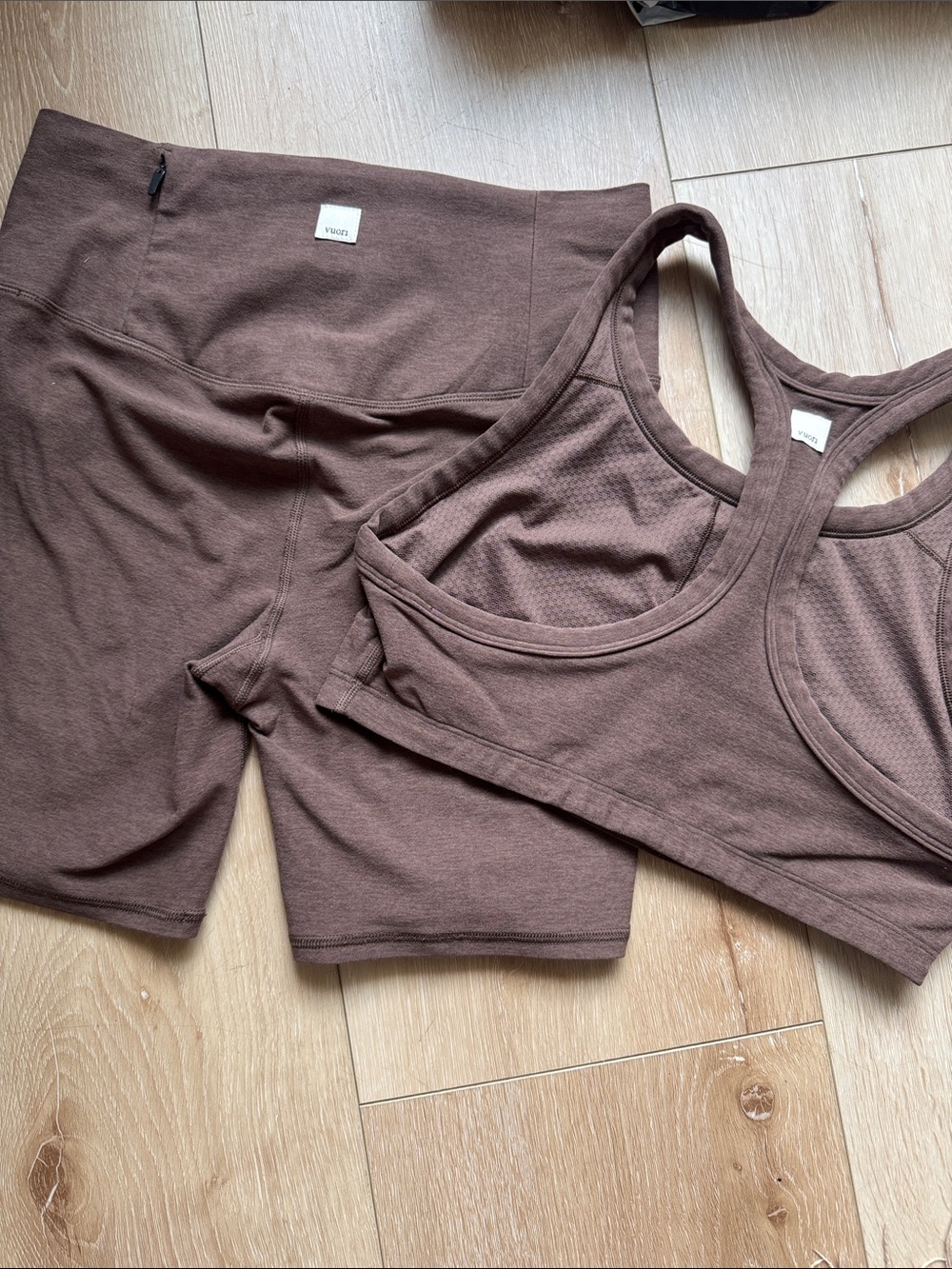 Vuori Brown Sports Bra and Bike Shorts Set Small